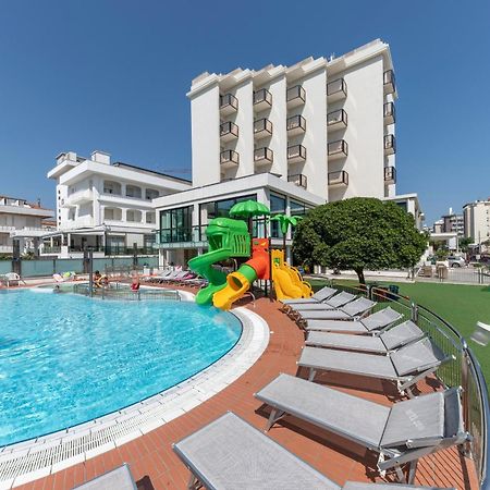 Hotel 2000 Riccione Ngoại thất bức ảnh