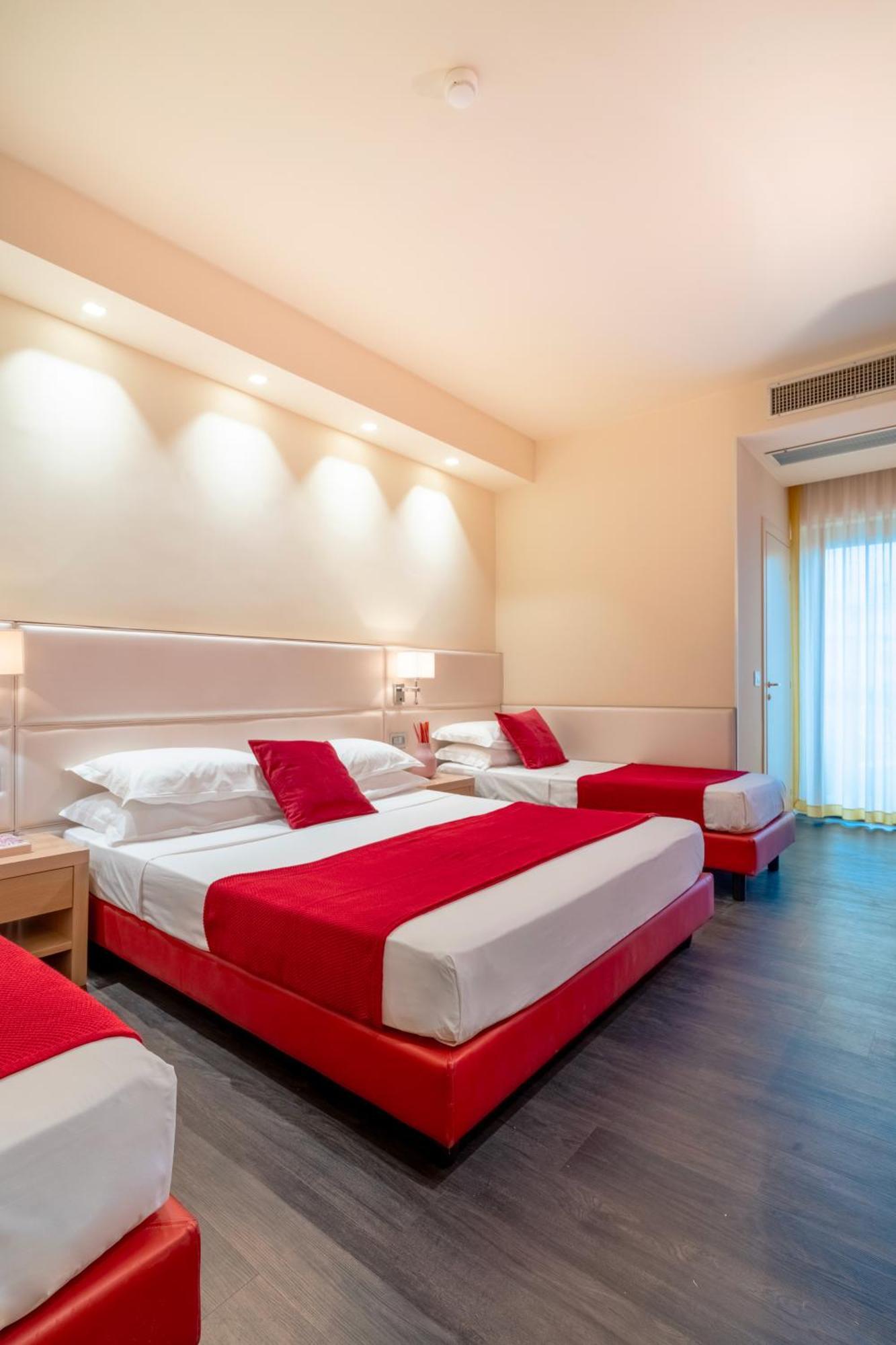 Hotel 2000 Riccione Ngoại thất bức ảnh