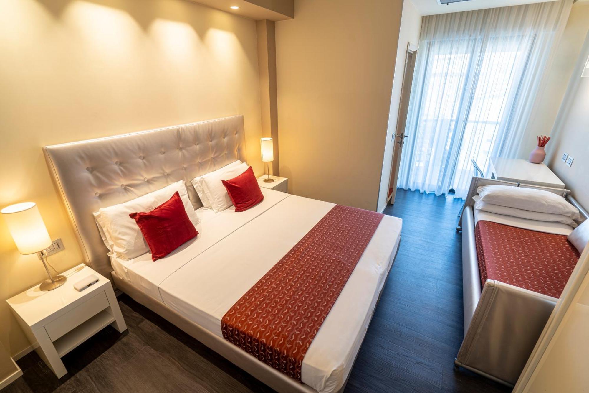 Hotel 2000 Riccione Ngoại thất bức ảnh