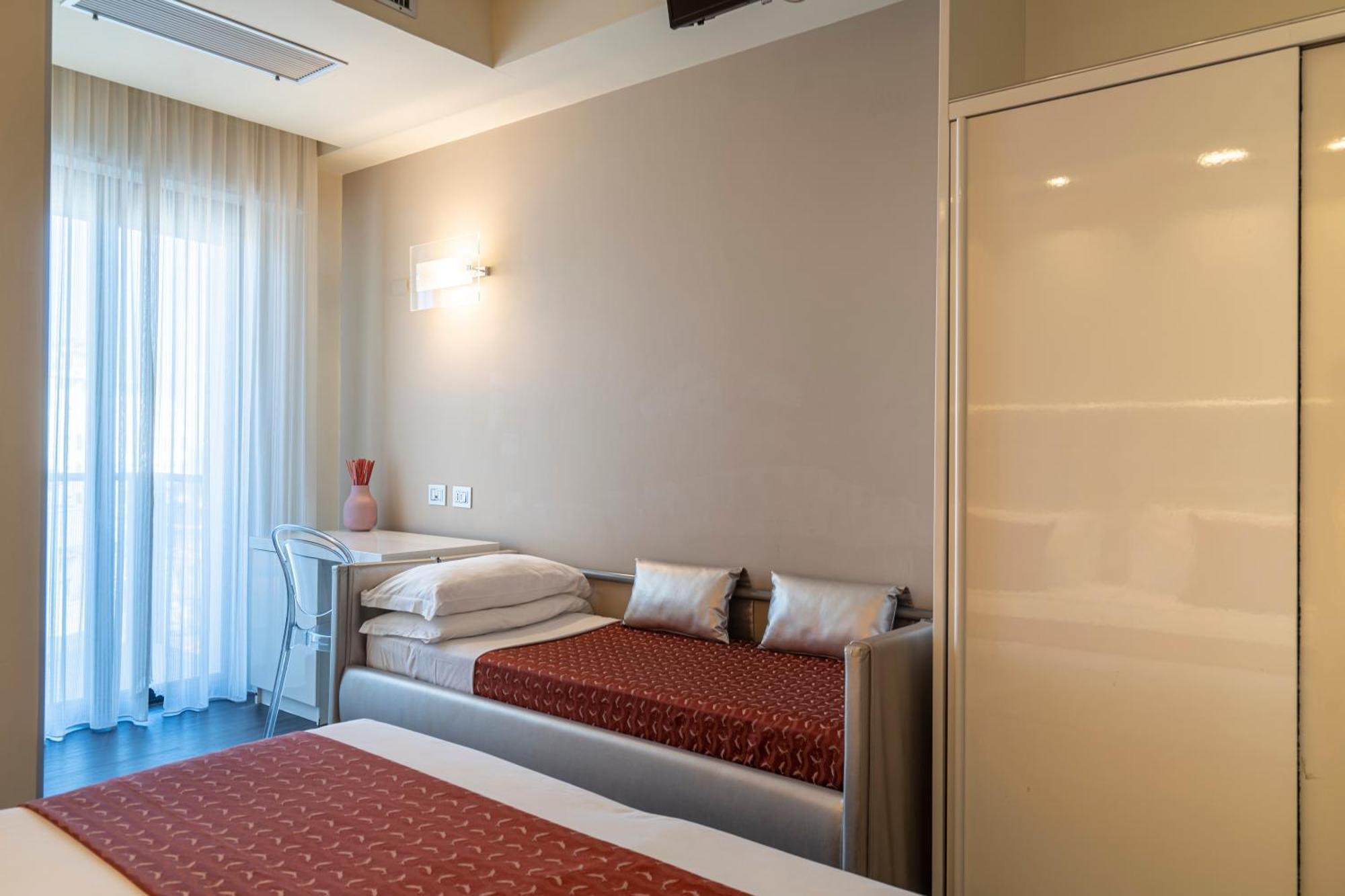 Hotel 2000 Riccione Ngoại thất bức ảnh